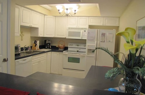 Pensacola Beach Condo | Cozy condo steps from the Gulf