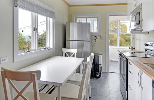 Baiting Hollow Cottage | Cozy Cottage On Long Island Sound Just Steps To Beach