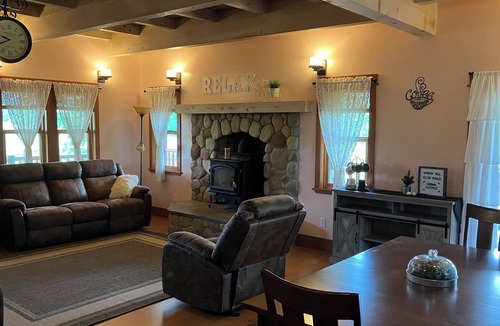 Wyatt Cabin | Cozy country cabin. Perfect for camping, relaxing and enjoying nature.