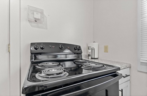 Saint Marys  Allen County Apartment | Cozy Essentials Apt in Downtown FW