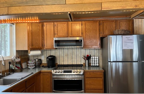 Roslyn Ridge Cabin | Cozy Evergreen Cabin