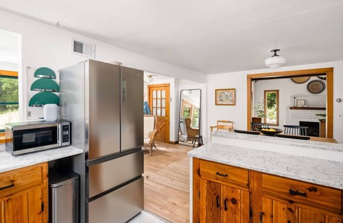 Cedar Cottage | Cozy Good Harbor Cottage with hot tub & fireplace