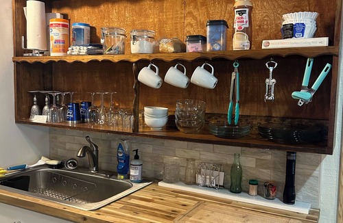 Jasper Cabin | Cozy Guest House cabin on 15 acre farm-stay Sanctuary