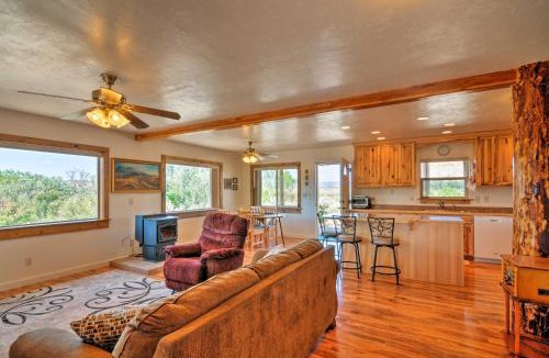 Henrieville House | Cozy Henrieville Cabin: 18 Mi to Bryce Canyon NP!