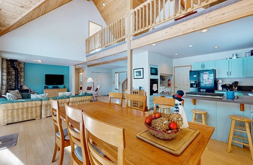 Upper Kingsbury House | Cozy home with spacious deck, open floor plan, fireplace, nearby activities
