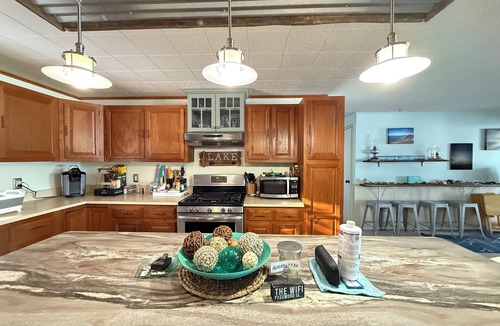 Millersburg House | Cozy Lake Huron Retreat | Family & Dog Friendly
