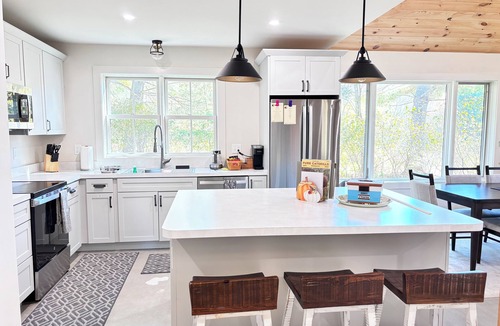 Jeffersonville Cabin | Cozy Lakefront Cabin on Kenoza Lake w/lake access/2 BR/2 Bath/Office