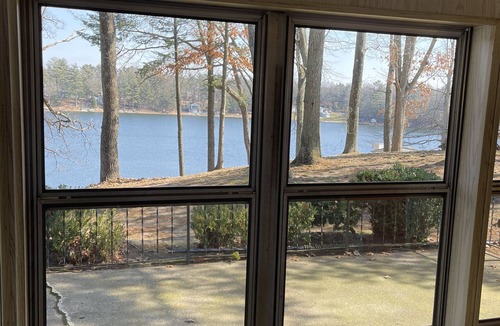 Twin Lake Cottage | Cozy lakefront cottage on all sports Hart Lake