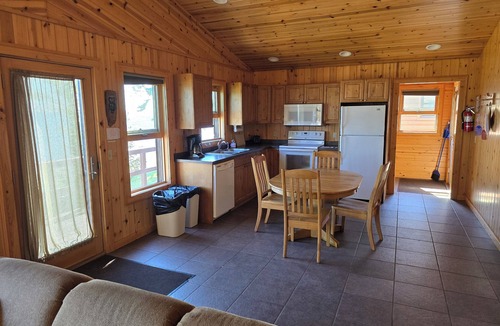 Lutsen Cabin | Cozy Lutsen Cabin - Steps from Lake Superior!