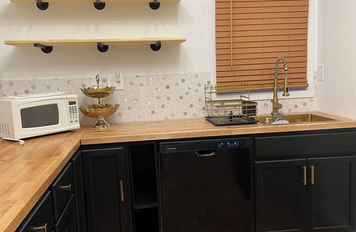 Antigo Apartment | Cozy Maple View 1-bedroom apartment in pleasant Antigo