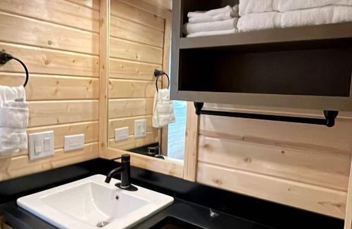 Valle Cabin | Cozy Modern Chalet Escape with Loft & Private Porch in Williams, Arizona
