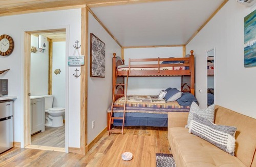 Lone Rock House | Cozy Norfork Cabin: Fishing, Kayaking & More!