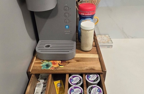 Battle Ground Apartment | Cozy peaceful spacious studio WiFi work station fitness items in Battle Ground
