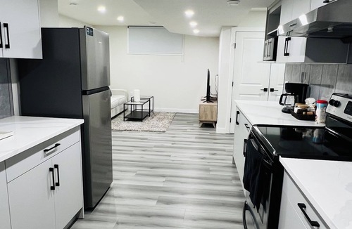 Chestermere Apartment | Cozy Private Basement Suite – Clean, Quiet & Comfortable