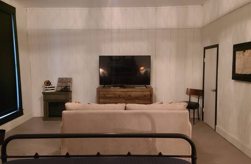 Peace Valley Cabin | Cozy Studio