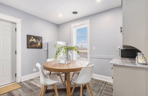 Michigan City Apartment | Cozy Updated Studio, 1-Block Downtown & Beach
