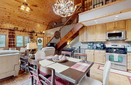 Sky Valley Cabin | Cozy waterfront home w/hot tub, swing, firepit, and fireplace
