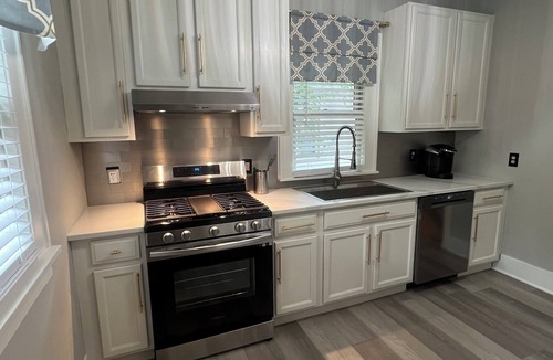Northeast South Bend House | Craftsman walking distance to ND