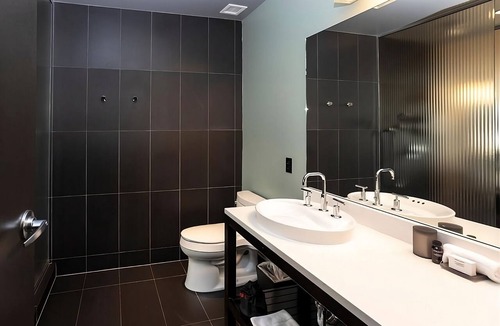 Fifth Ward Hotel | Cream Studio at The Iron Horse Hotel, Pets Allowed, Near Discovery World