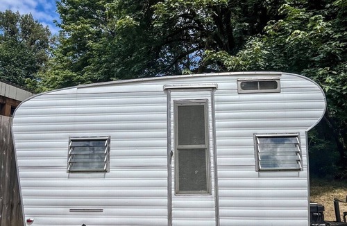 Longview Apartment | Creek-Side Camping in a Classic - Unique Northwest Vacation Rentals