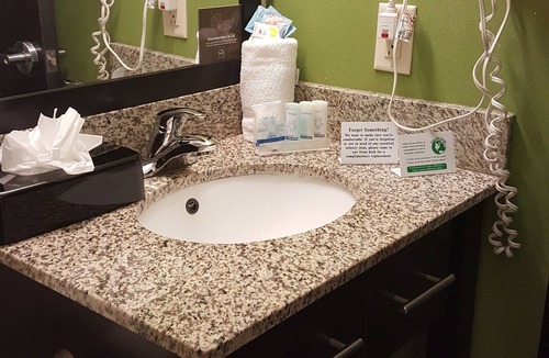 Queens Hotel | Cresthaven Inn JFK