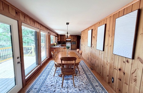 Gordon Cabin | Crystal Lake Retreat: Private Dock, Sauna, Parking, Firepit & 4BR