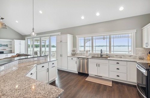 Crystal Condo | Crystal Lakefront Luxury Condo – North Shore, Crystal, Michigan
