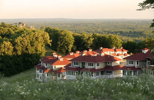 Thompsonville Condo | Crystal Mountain Resort - Beautiful Mountain Top Condo in Thompsonville, MI