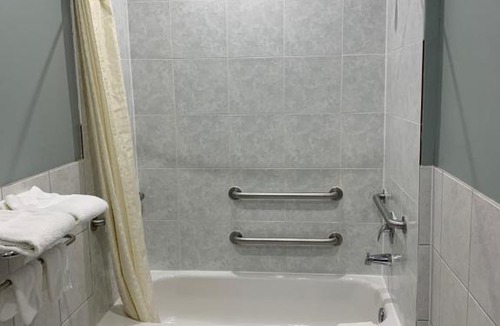 Central Southwest Hotel | Crystal Suites