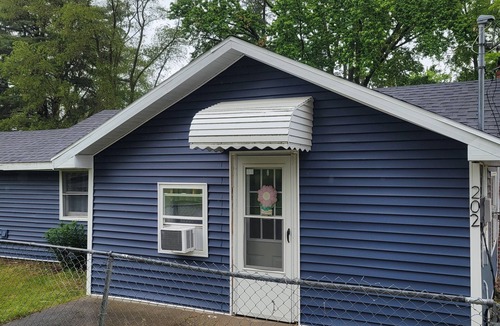 Houghton Lake House | Cute cabin located in the Houghton Lake area.