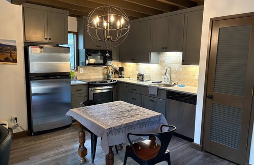 Black Butte Ranch Cabin | Cute & Cozy Cabin in Black Butte Ranch