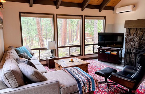 Black Butte Ranch Cabin | Cute & Cozy Cabin in Black Butte Ranch