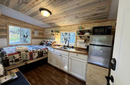 Idleyld Park House | Cute Cozy Cabin for Two for a Romantic Escape in the Umpqua National Forest in Oregon