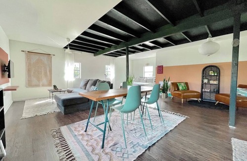 Cedar Creek Apartment | Cute Studio Apt on 8 Acres - Near COTA & Austin
