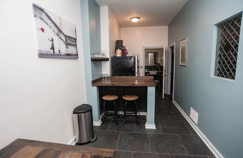 South Side Flats House | Dazzling South Side Loft on Carson Street
