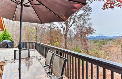 Warne House | Deck & Game Room: Blue Ridge Mountain Cabin!