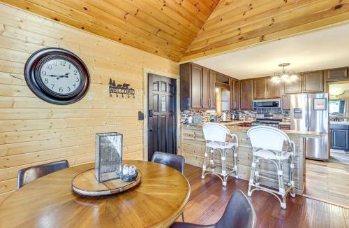 Mineral Bluff House | Deck, Panoramic Views: Serene Mineral Bluff Cabin!