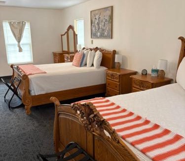 Chelan Hotel | Deep Water Inn