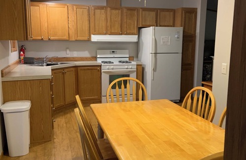 Three Lakes House | Deer Haven - A charming 3-bedroom house on the chain in Beautiful 3-Lakes