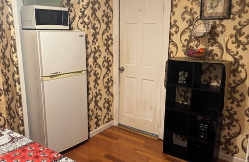 Pomonok House | Delightful 1-bedroom house with AC in vibrant Flushing