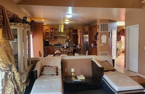 Huntington Station House | Delightful 5-bedroom house with AC in Dix Hills NY 11746