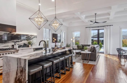 Algiers Point House | Deluxe Modern Home, Heated Pool & Game Room