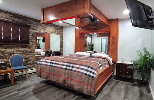 Des Plaines Hotel | Des Plaines Motel By OYO O'Hare Airport Chicago