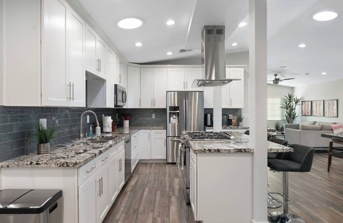 Camelback East Villa | Desert Escape | Poolside BBQs, Sunset Views & Spacious Comfort