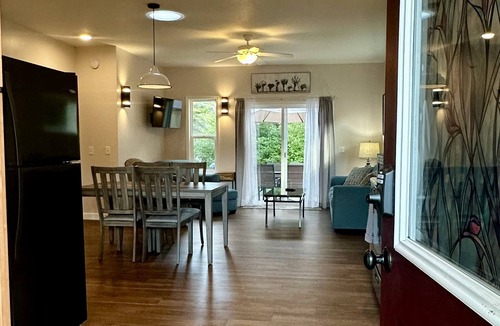 Cadillac Cottage | Destination Leisure – Cottage A, 2BR Next to Mitchell State Park Campground