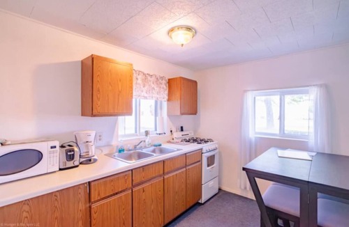 Oscoda Cabin | Destiny Beach Resort
