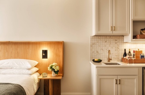 Elk Rapids Hotel | Dexter Hotel