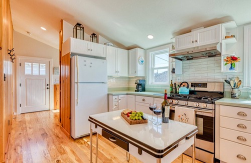 Dillon Beach Cabin | Dillon Beach~Walk to Beach~Ocean Views~Dog Friendly~Sleeps 8~The Lookout!