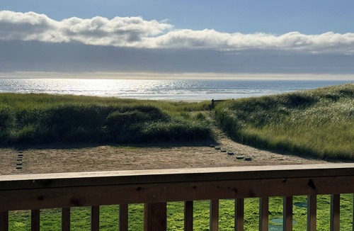 Gearhart Condo | Direct Ocean Front Steps to the beach!