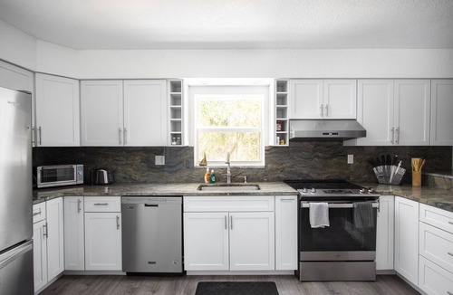 Cudjoe Key House | Direct Ocean View! 5 Bed/3 Bath with room for everyone. Large pool and Dock!
